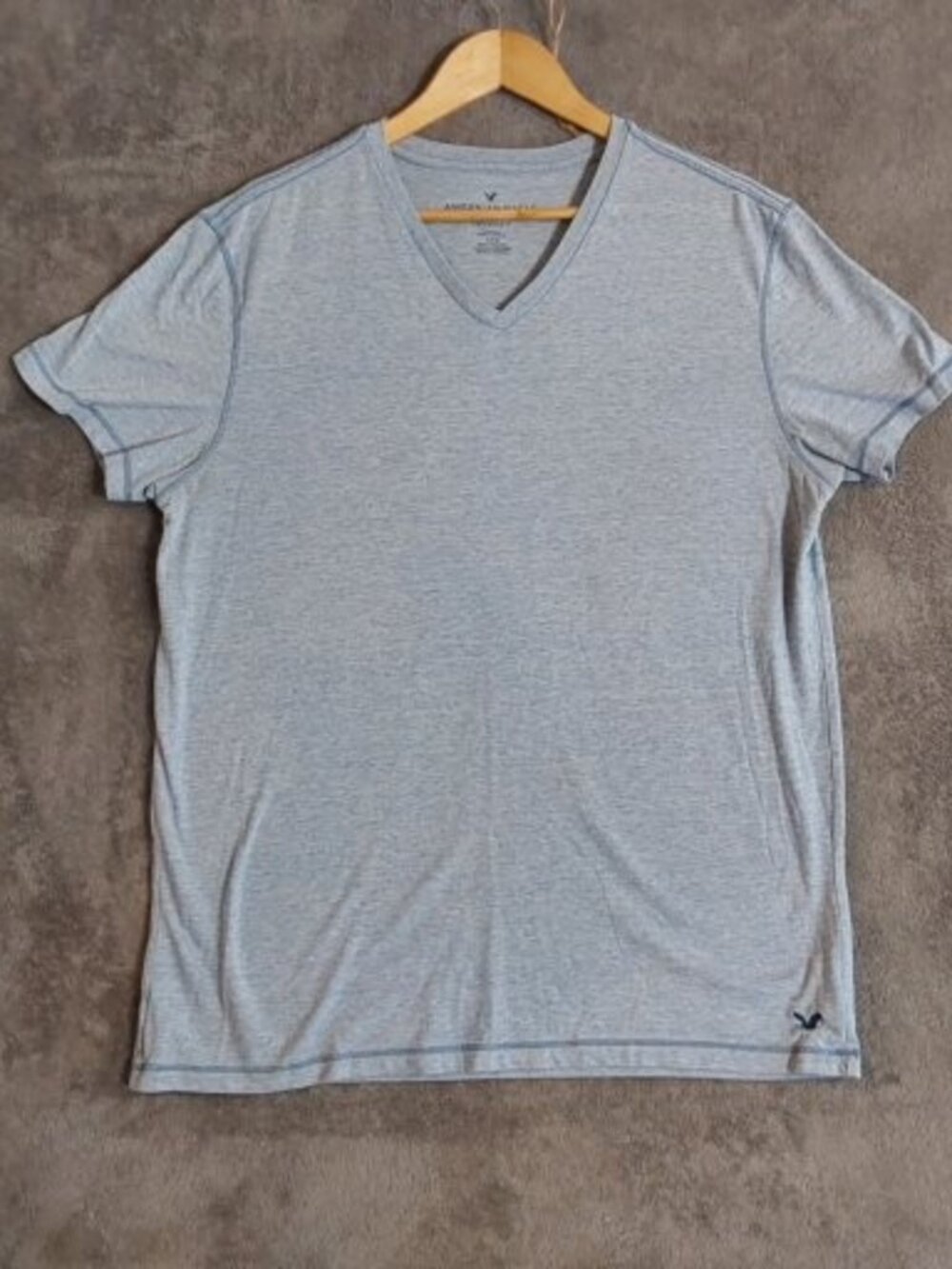American Eagle Legend Tee Mens Large Blue Heather V Neck Short Sleeve Classic Fi